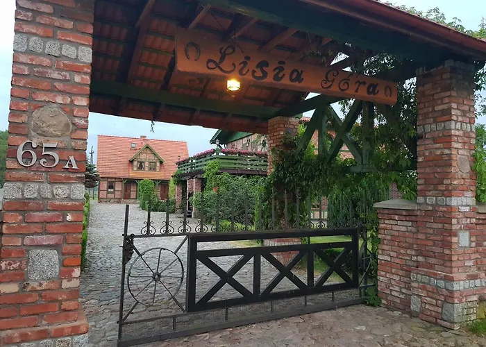 Lisia Gora Nad Jeziorem Lebsko *